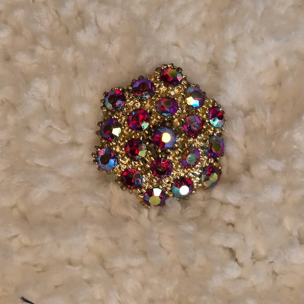 Vintage Aurora Borealis Rhinestone Dome Brooch Gold Tone Tiered Starburst Pin - Picture 3 of 15